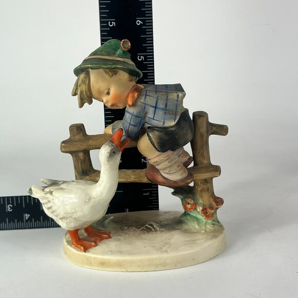 Goebel Hummel Barnyard Hero Figurine Little Boy Geese POOR #195 True Vtg Germany - Picture 9 of 14